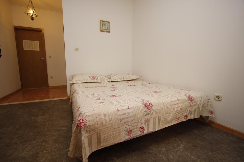 Apartments Lidus Makarska Rum bild