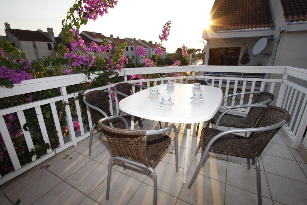 Apartments Lidus Makarska Rum bild