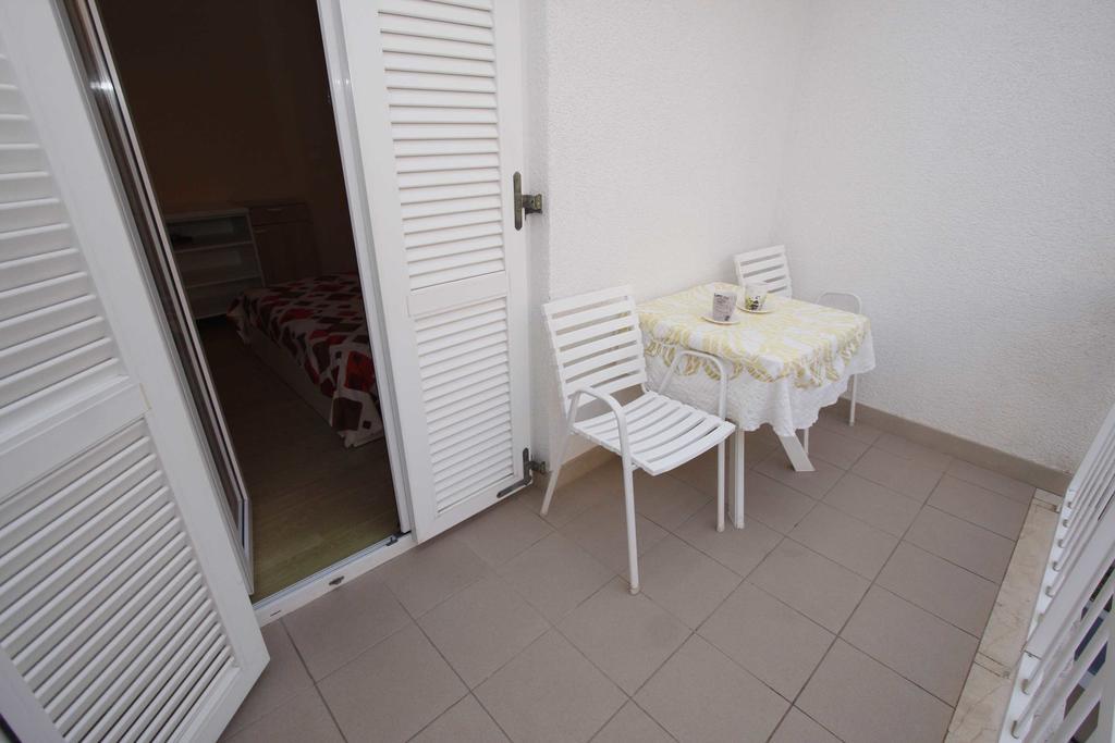 Apartments Lidus Makarska Rum bild