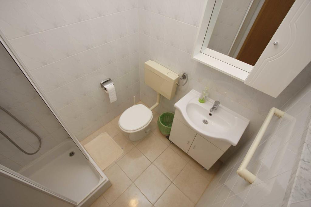 Apartments Lidus Makarska Rum bild