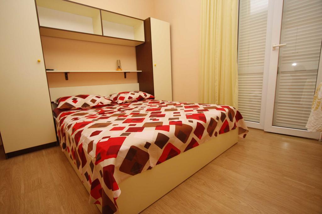 Apartments Lidus Makarska Rum bild