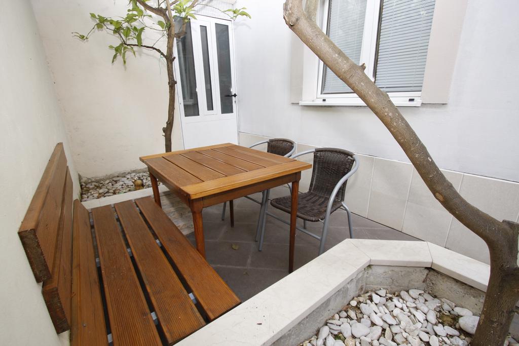 Apartments Lidus Makarska Rum bild