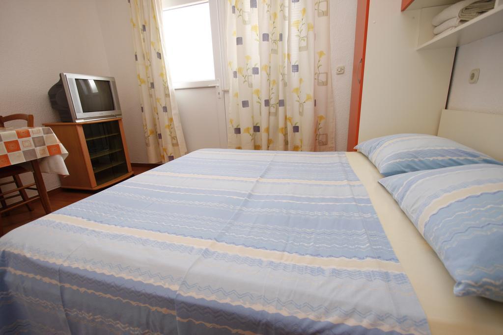 Apartments Lidus Makarska Rum bild