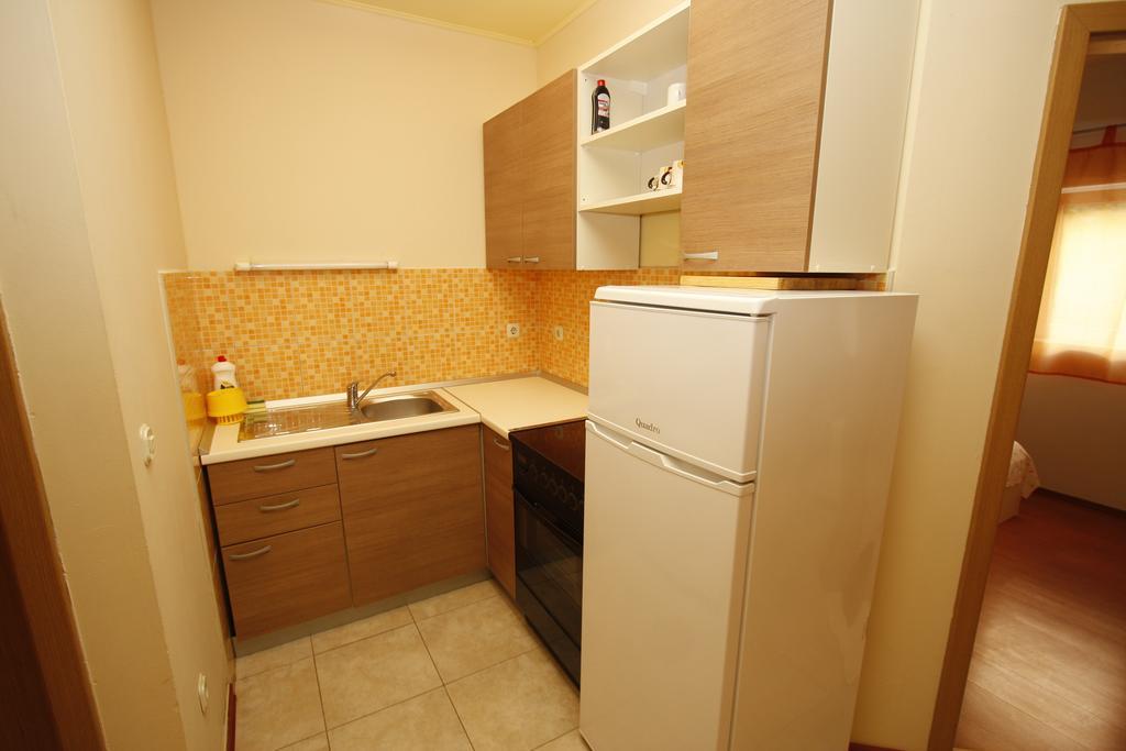 Apartments Lidus Makarska Rum bild